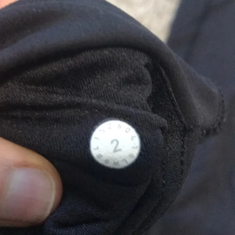Lululemon Power Lines Pant *28
